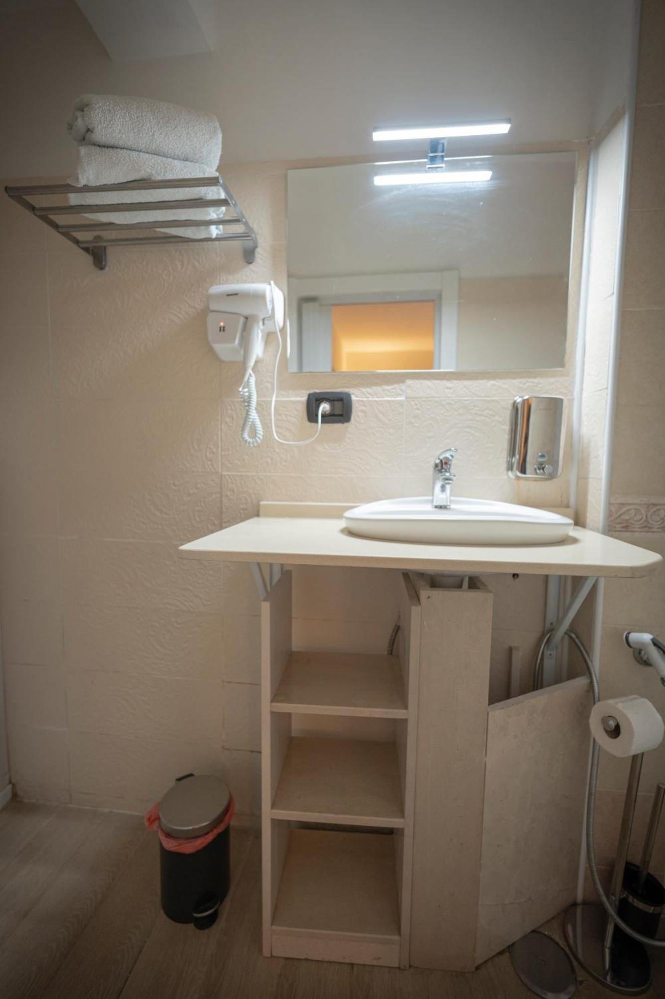 Lighthouse Taranto Apartment Luaran gambar